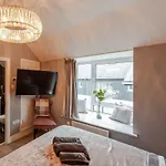 The Town House Kinsale, Hosted By Exquisite Homes, Sleeps 16 Kinsale