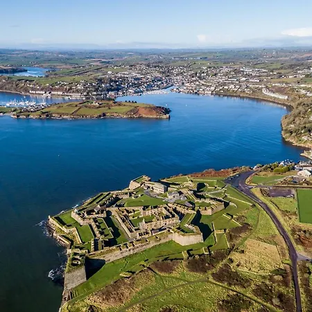 The Town House Kinsale, Hosted By Exquisite Homes, Sleeps 16 Kinsale