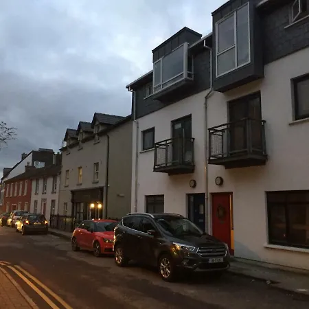 Дом отдыха The Town House Kinsale, Hosted By Exquisite Homes, Sleeps 16 Кинсэйл