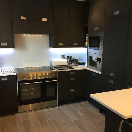 Semesterbostad The Town House Kinsale, Hosted By Exquisite Homes, Sleeps 16 *