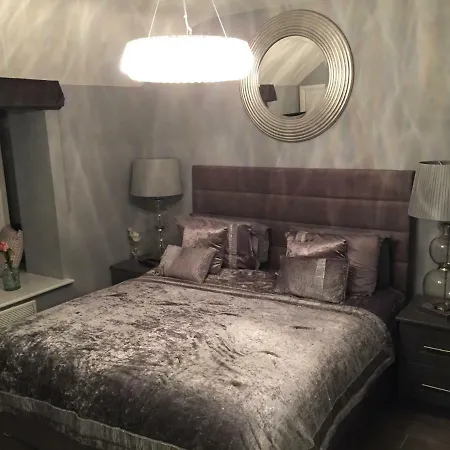 The Town House Kinsale, Hosted By Exquisite Homes, Sleeps 16 *