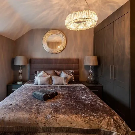 The Town House Kinsale, Hosted By Exquisite Homes, Sleeps 16 Semesterbostad Kinsale