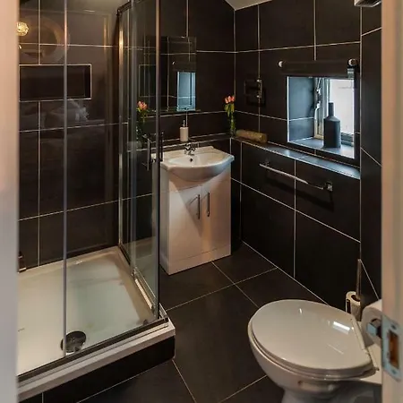 The Town House Kinsale, Hosted By Exquisite Homes, Sleeps 16