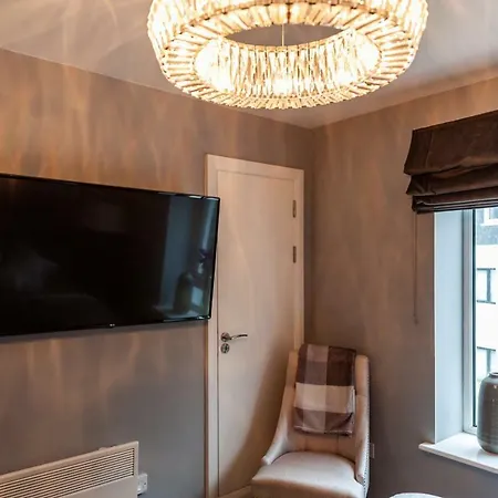 The Town House Kinsale, Hosted By Exquisite Homes, Sleeps 16