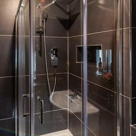 The Town House Kinsale, Hosted By Exquisite Homes, Sleeps 16